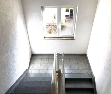 Schicke 2-Zimmer DG-Wohnung mit Balkon, Einbauküche, PKW-Stellplatz... - Photo 6