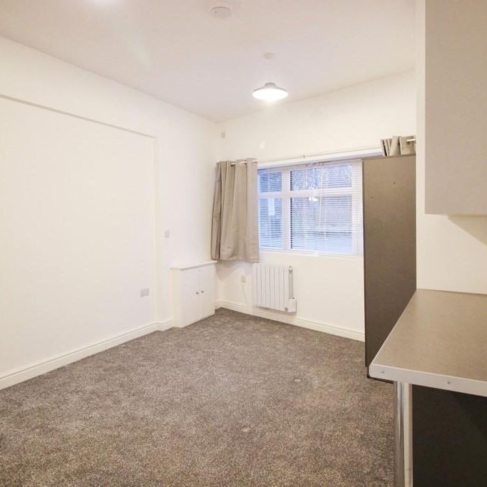 Studio to rent - Photo 1