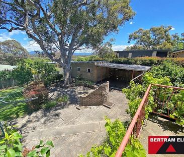 Family Home With Mountain Views - Photo 6