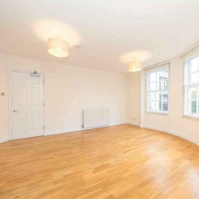 3 bedroom flat to rent - Photo 1