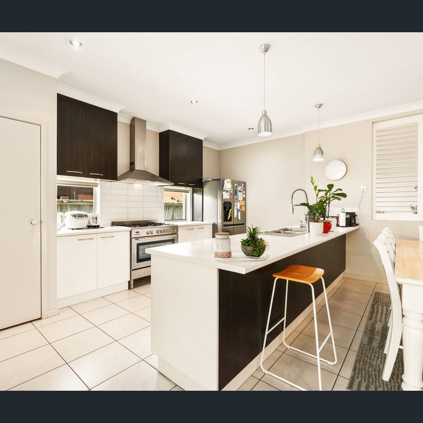 Modern Family Home with Multiple Living Areas - Photo 1