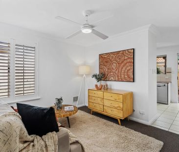 Quiet villa in beautiful Bicton - Photo 1