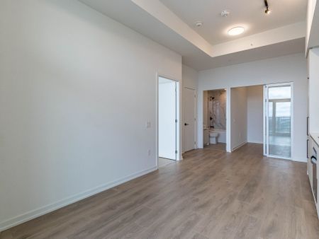 For Lease - 10 Graphophone Grove Unit# 1912, Toronto, Ontario - Photo 3