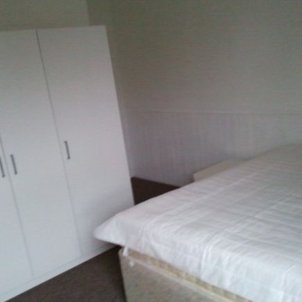 4 Large Double bedrooms £65.00 pppwk - Photo 1