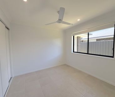 Modern Family Home in Lochinvar - Photo 3