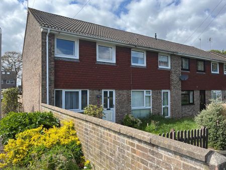 3 bedroom end of terrace house to rent - Photo 4