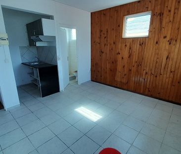 Location appartement 1 pièce, 16.65m², Fort-de-France - Photo 2
