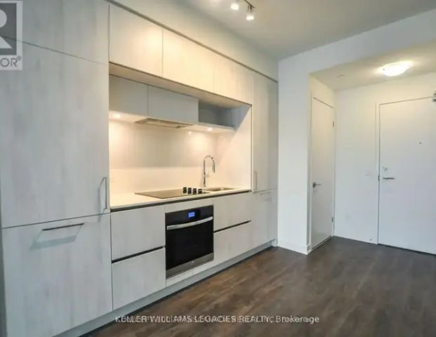 315 - 6 DAVID EYER DRIVE | 315 - 6 DAVID EYER DRIVE, Richmond Hill - Photo 1