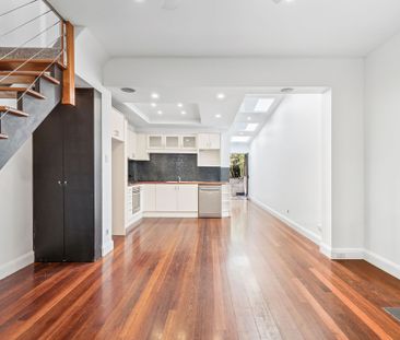 22 Belvoir Street, Surry Hills NSW 2010 - House For Rent | Domain - Photo 1