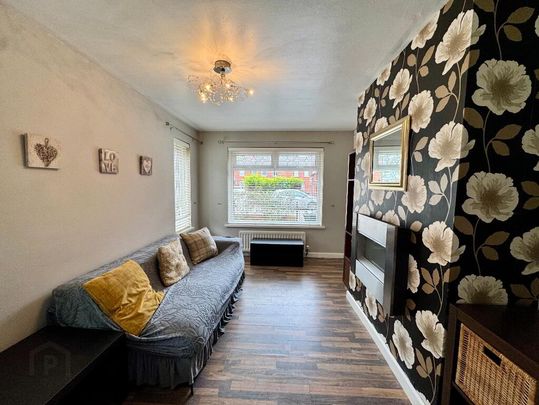 7 Iverna Close, Belfast, BT12 5QQ - Photo 1