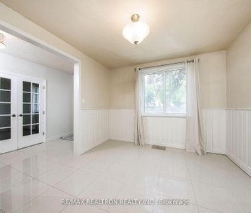 For Lease - 24 Highland Park Boulevard, Markham, Ontario - Photo 2