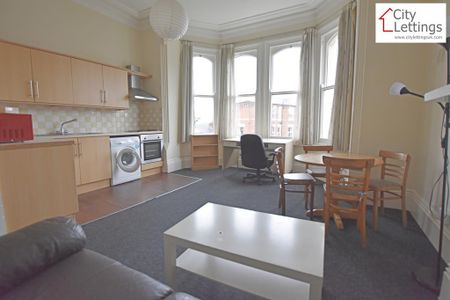 1 bedroom flat to rent - Photo 3