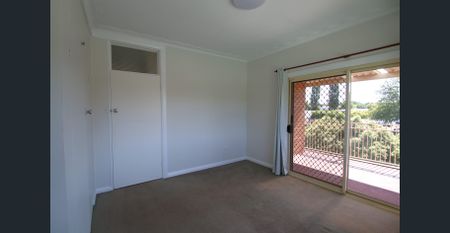 Great Situated Two Storey Home - Photo 5