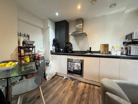 2 bedroom flat to rent - Photo 5