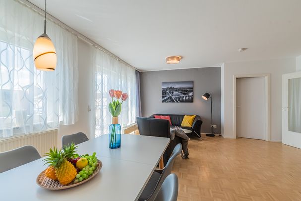 City-Residence: Moderne gemütliche 2-Zimmer Wohnung Balkon und Tiefgaragenplatz, fußläufig zum Main - Photo 1