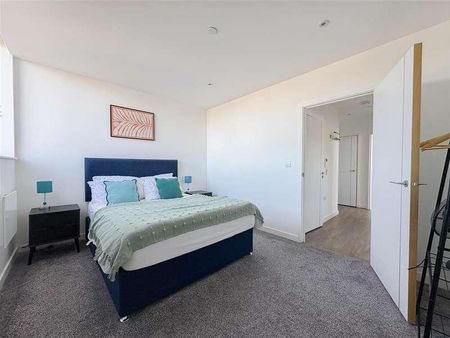 London Road, St. Leonards - Photo 5