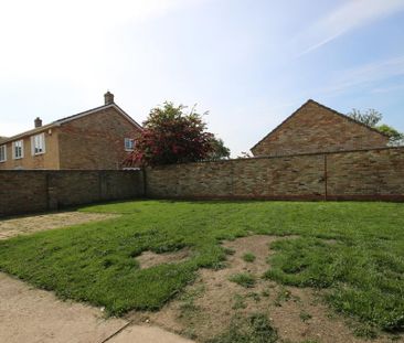 4 bedroom detached house to rent - Photo 6