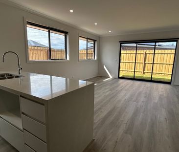 Modern Comfort Meets Smiths Lane Living! - Photo 2