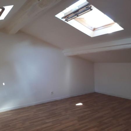 Location Appartement 2 pièces 27m² LIBOURNE 33500 - Photo 4