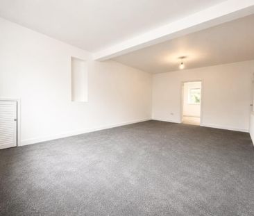 House - Terraced For Rent Brown Street, Ferndale - Photo 2