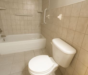 For Lease - 2141 Theoden Court Unit# BASEMENT, Pickering, Ontario - Photo 4