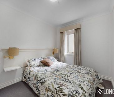 In The heart of the city! - Fully Furnished or not - your choice - Photo 6