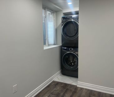 For Lease - 81 Phoenix Boulevard, Barrie, Ontario - Photo 2