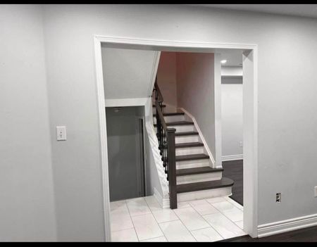 For Lease - 40 Mosley Crescent, Brampton, Ontario - Photo 3