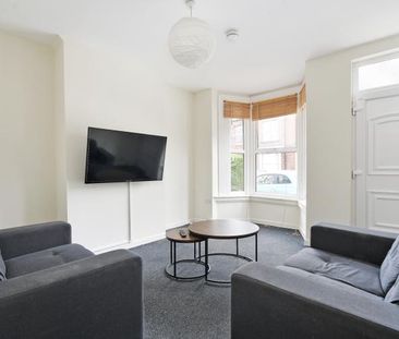 Student House 4 bedroom, Ecclesall Road, Sheffield - Photo 2