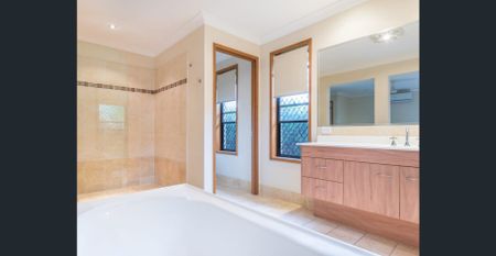 Spacious Family Living with Pool on Large Block - Photo 2