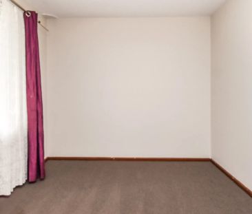 Affordable & Comfortable 3-Bedroom Home - Photo 3