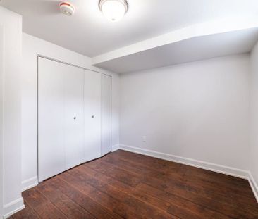 For Lease - 2424 Iris Street Unit# B, Parkway Park - Queensway Terr... - Photo 1