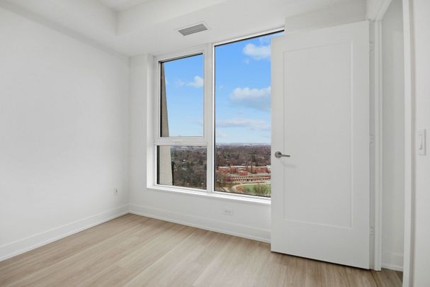 For Lease - 60 Central park roadway N/A Unit# 2104, Toronto, Ontario - Photo 1