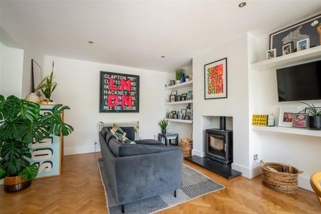 4 bedroom semi-detached house to rent - Photo 5