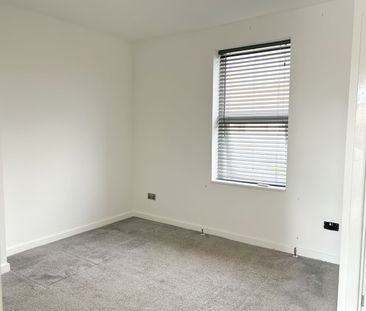 3 Bedroom - Photo 6