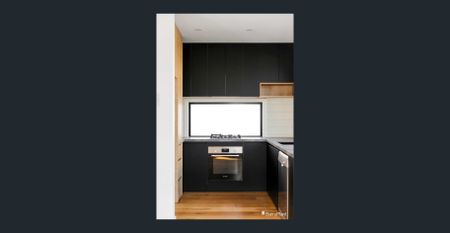 Location, Location! - Photo 4