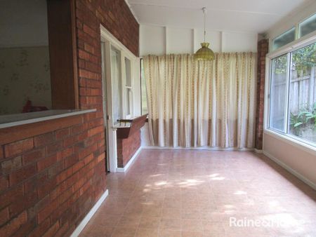Three Bedroom Home! - Photo 2