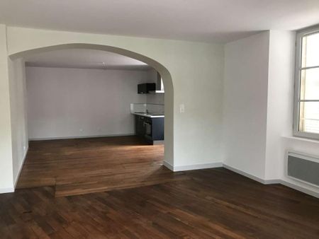 Location Appartement 2 pièces 66m² MONTMORILLON 86500 - Photo 3