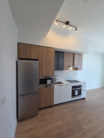 For Lease - 1037 The Queensway N/A Unit# 801, Toronto, Ontario - Photo 3