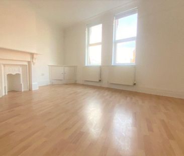 College Road, Liverpool - Photo 1