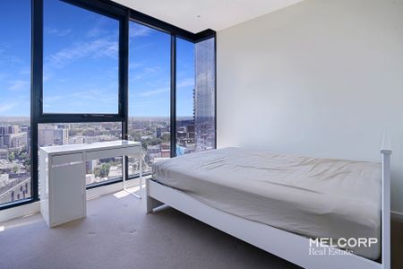 TWO BEDROOMS WITH CITY VIEW - FURNISHED - Photo 5