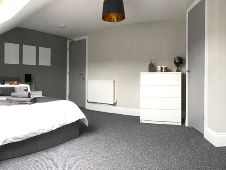 Ninth Avenue Unit 5 - Photo 4