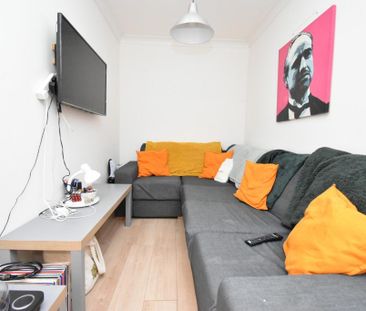 5 bedroom terraced house to rent - Photo 1