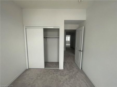 For Lease - 111 Molozzi Street, Erin, Ontario - Photo 4