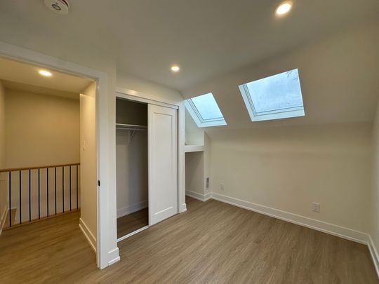For Lease - 254 Greenwood Avenue Unit# Upper, Toronto, Ontario - Photo 1