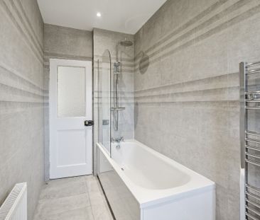 Anniesland Road - Photo 2