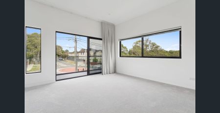 Renovated home in sought after pocket - Photo 2