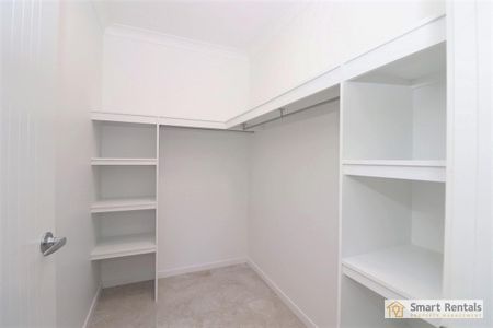 15 Somerville Place, Idalia QLD 4811 - House For Rent | Domain - Photo 4