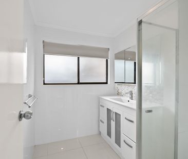 Freshly Renovated 4 Bedroom Rental House in Serene Algester Neighbo... - Photo 2