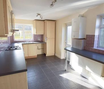 3 bedroom semi-detached house to rent - Photo 1